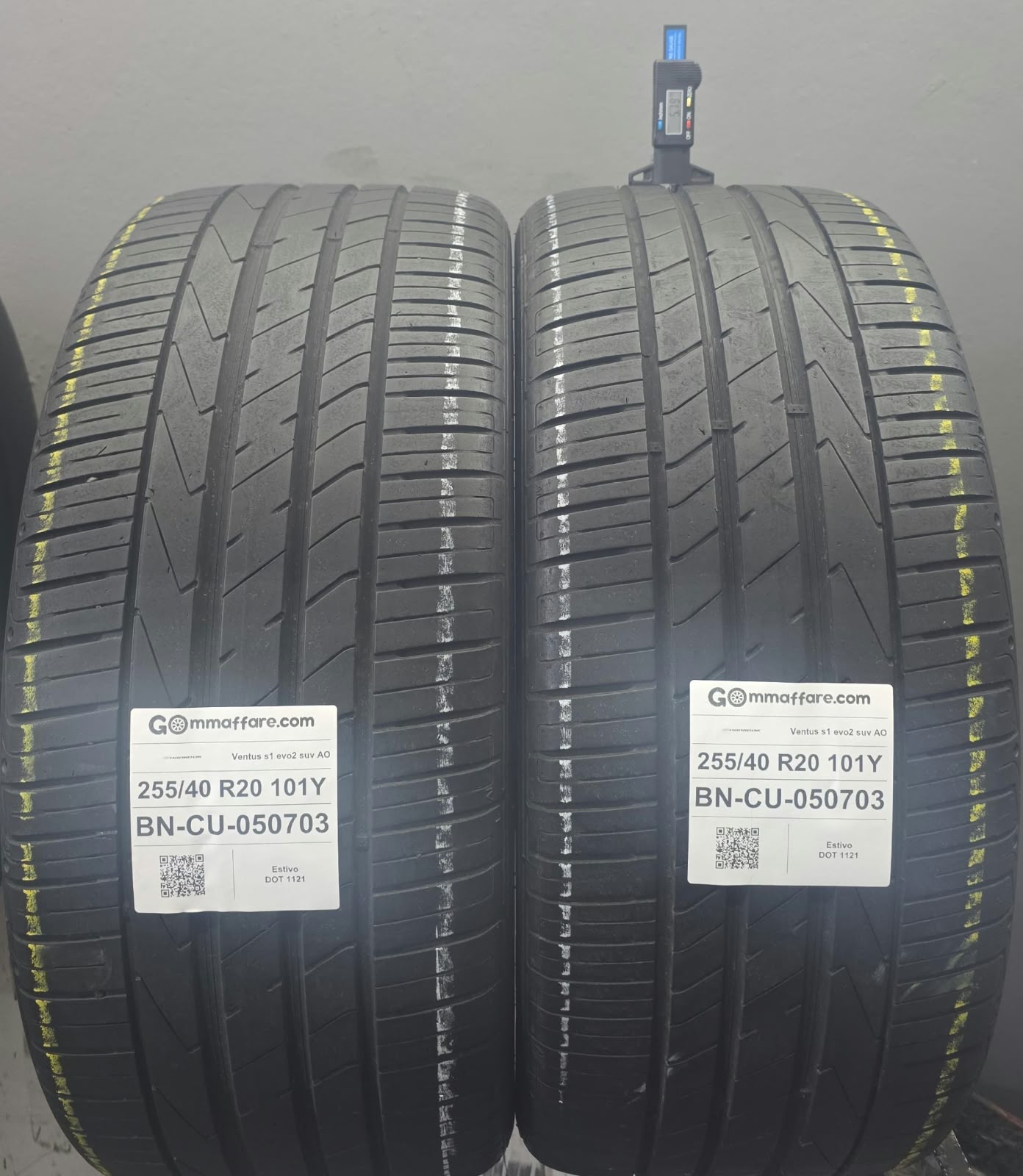 Hankook Ventus s1 evo2 suv AO 255/40 R20